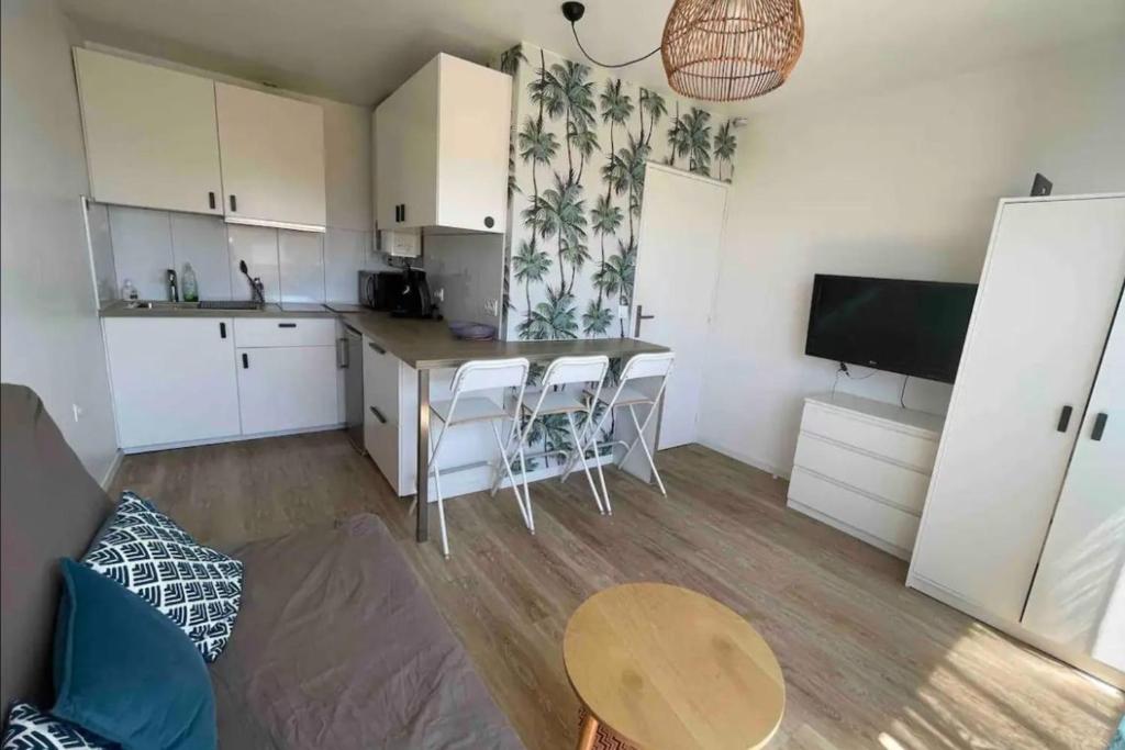 Studio for 4 people near the beach with air conditioning photo 2