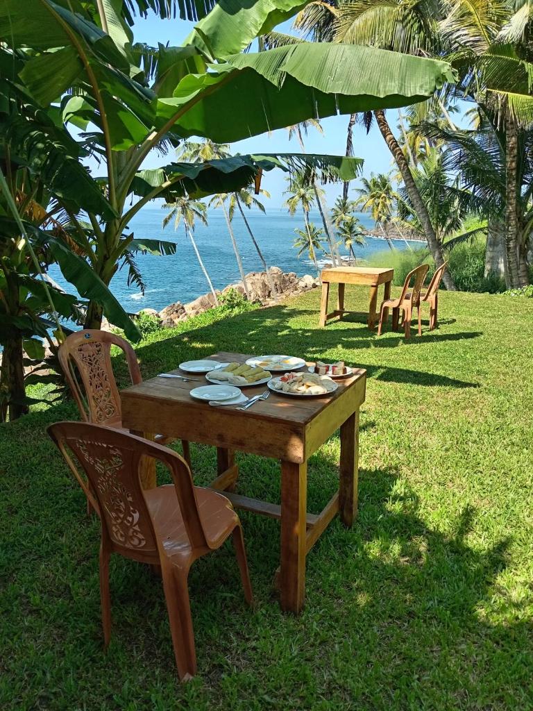 London Villa Secret Beach Mirissa photo 3