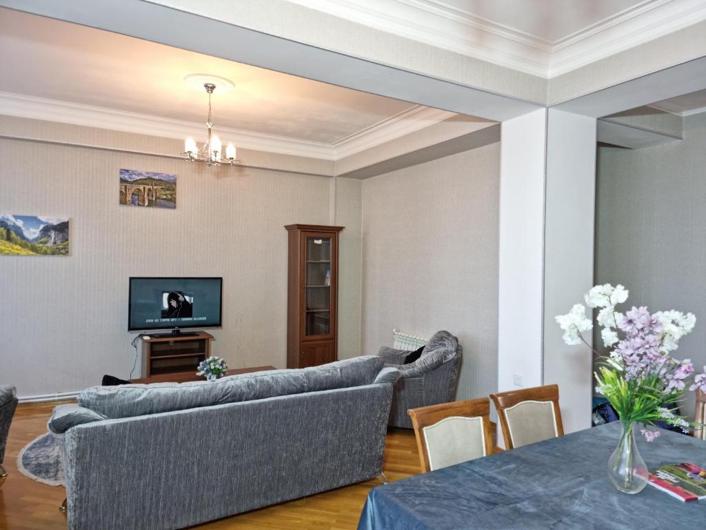 Mayden Family Apartment photo 2