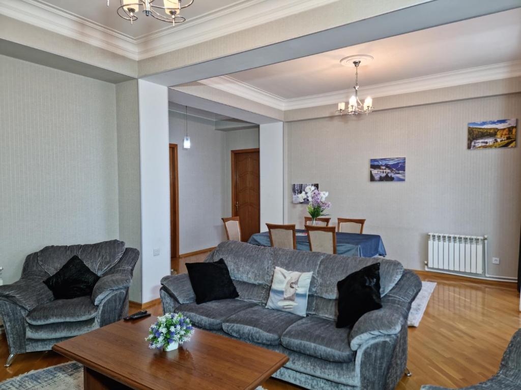 Mayden Family Apartment photo 1