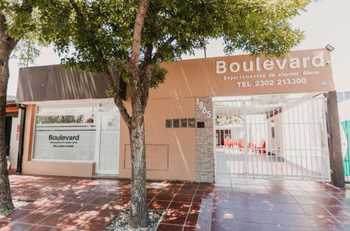 Boulevard One photo 3