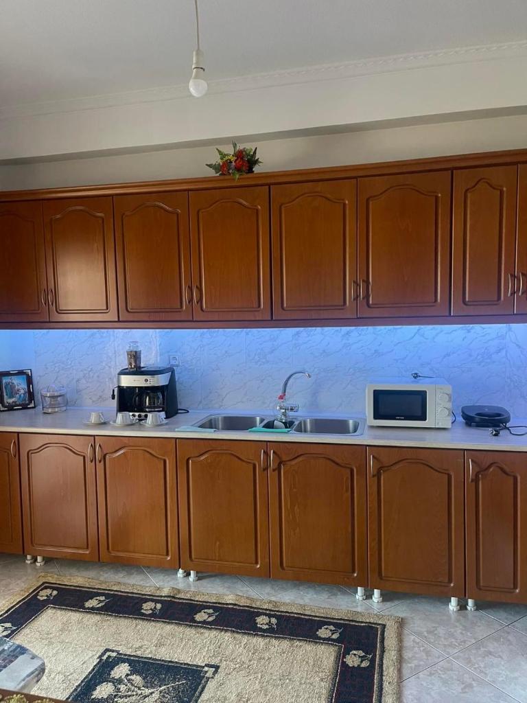 Bright apartment, spacious near the center photo 4
