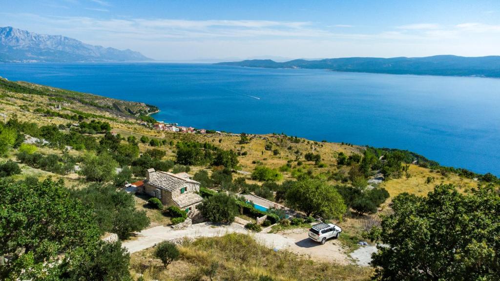 Beautiful Dalmatian stone villa with pool photo 3