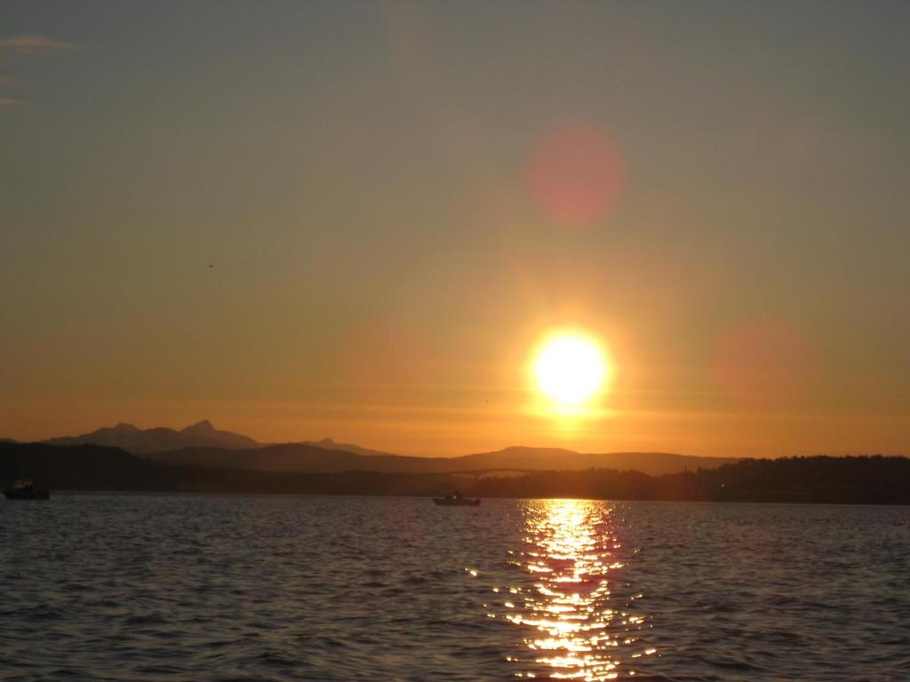 Furoy Fishingcamp and Hotel Apartments photo 2