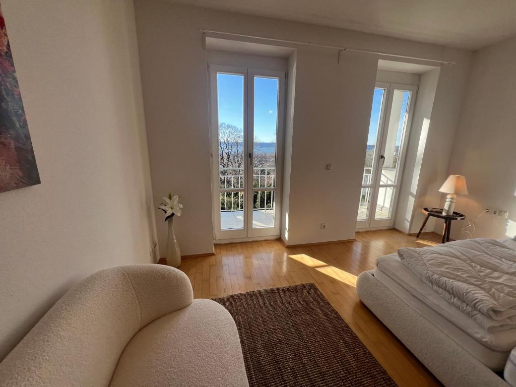 LIBORIA I Villa mit Seeblick 10min vom See photo 4