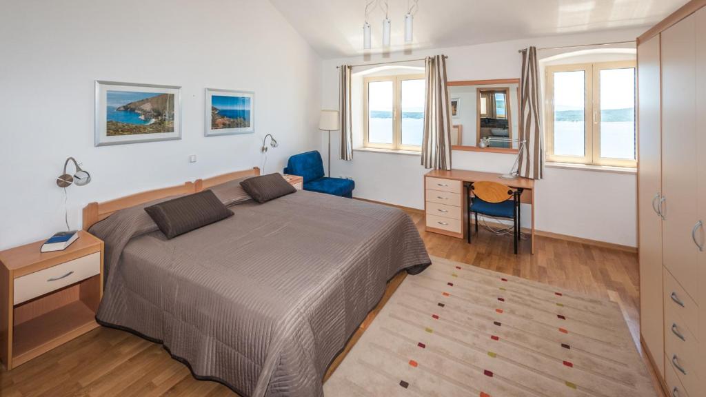 Nautilus-Bay Steinhaus im Dorf von Zavala für 2-7 Personen, 3 Schlafzimmer photo 2