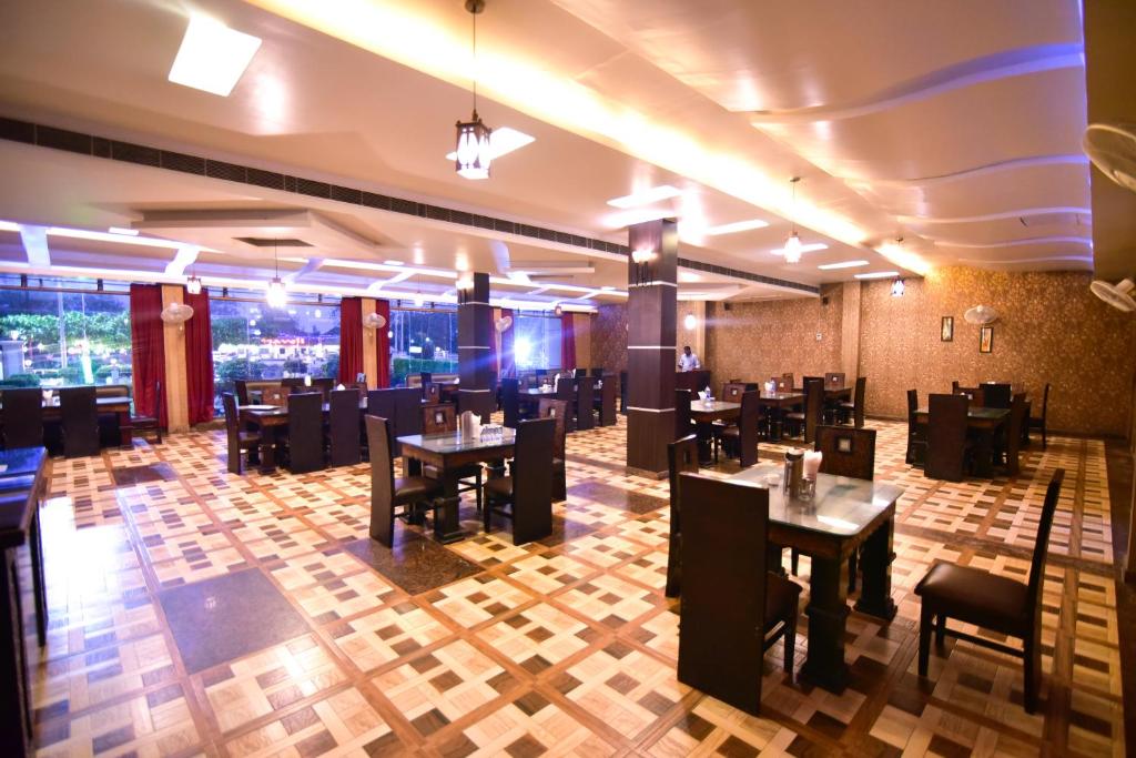 Hotel Trimurti photo 3