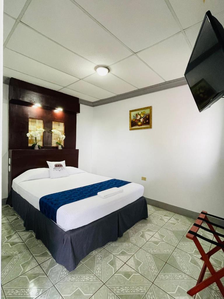 Hostal Clary photo 4
