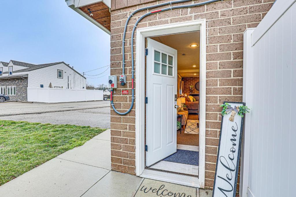 Ohio Studio Centrally Located Near Attractions! photo 2