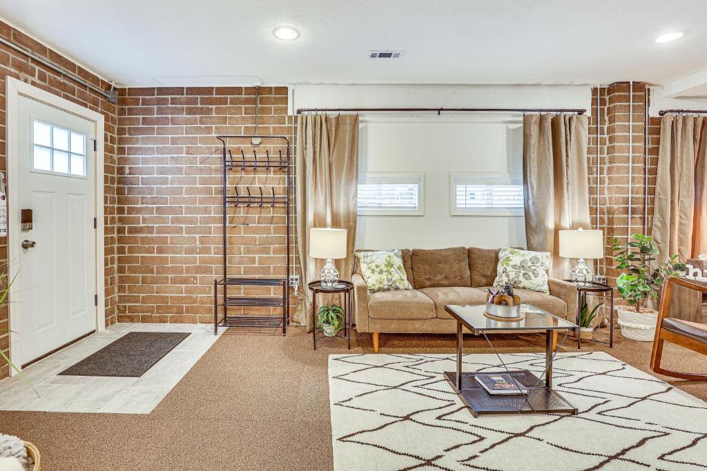 Ohio Studio Centrally Located Near Attractions! photo 4