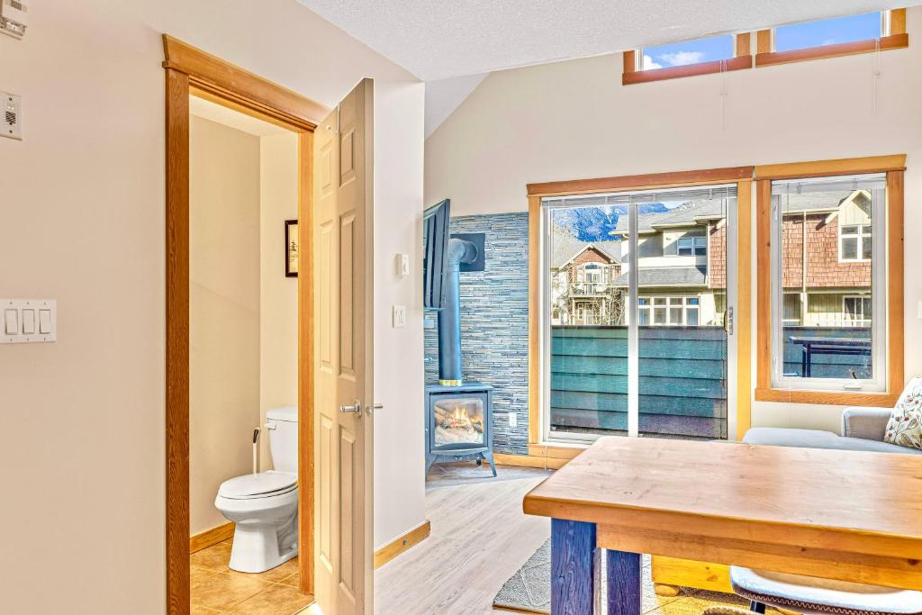 Canmore Mountain view loft apartment heated outdoor pool photo 3