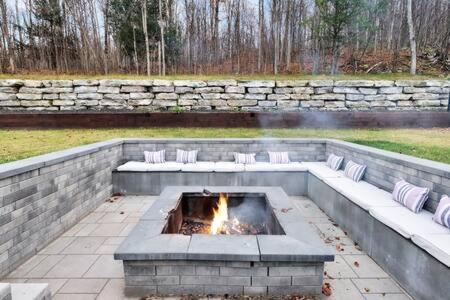 Château Céleste - Villa with pool, hot tub, fire pit photo 4