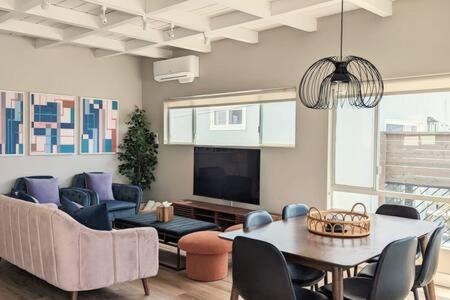 Beachside Bliss Oceanview Apt Manhattan Beach photo 2