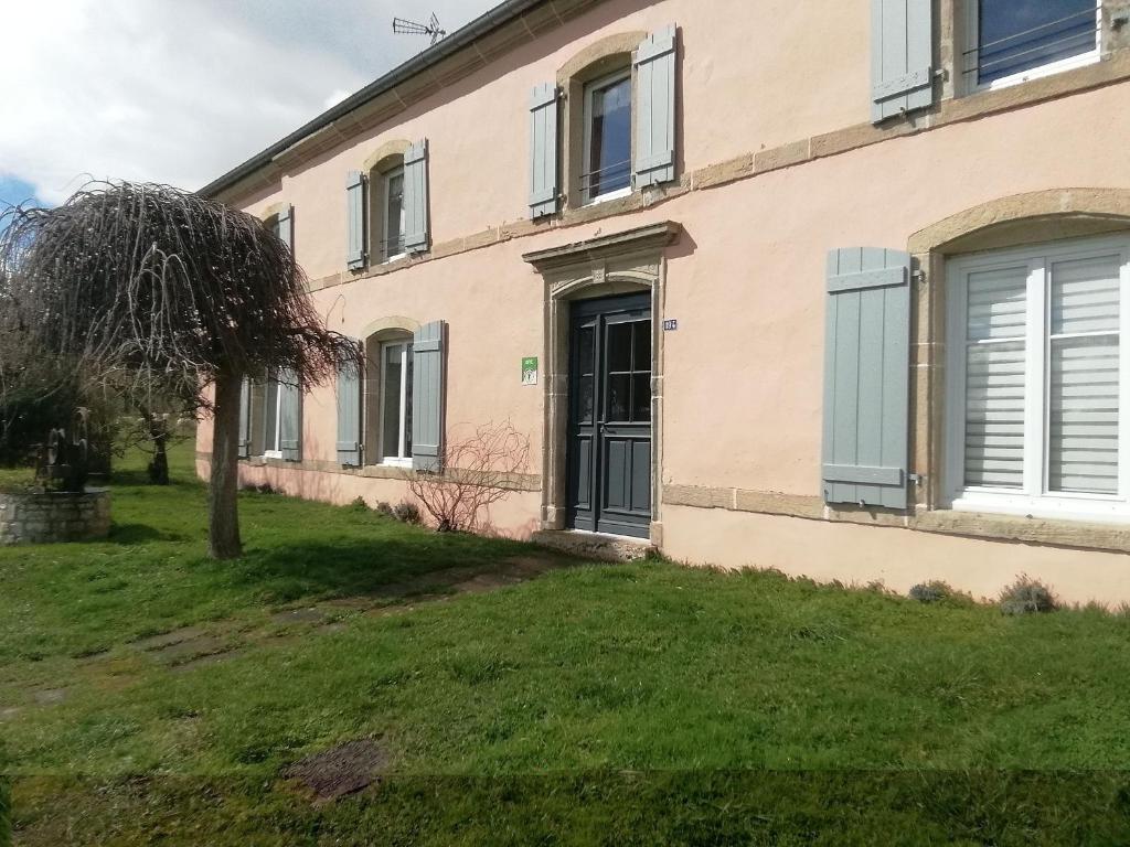 Gîte Remicourt, 4 pièces, 6 personnes - FR-1-589-485