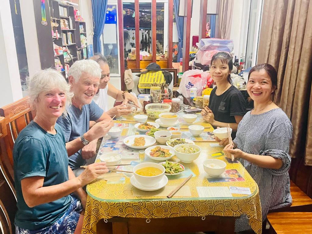 Golden Lantern Tam Thanh Homestay