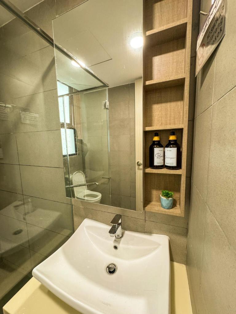 Hijauan Medini Dino Suites photo 2