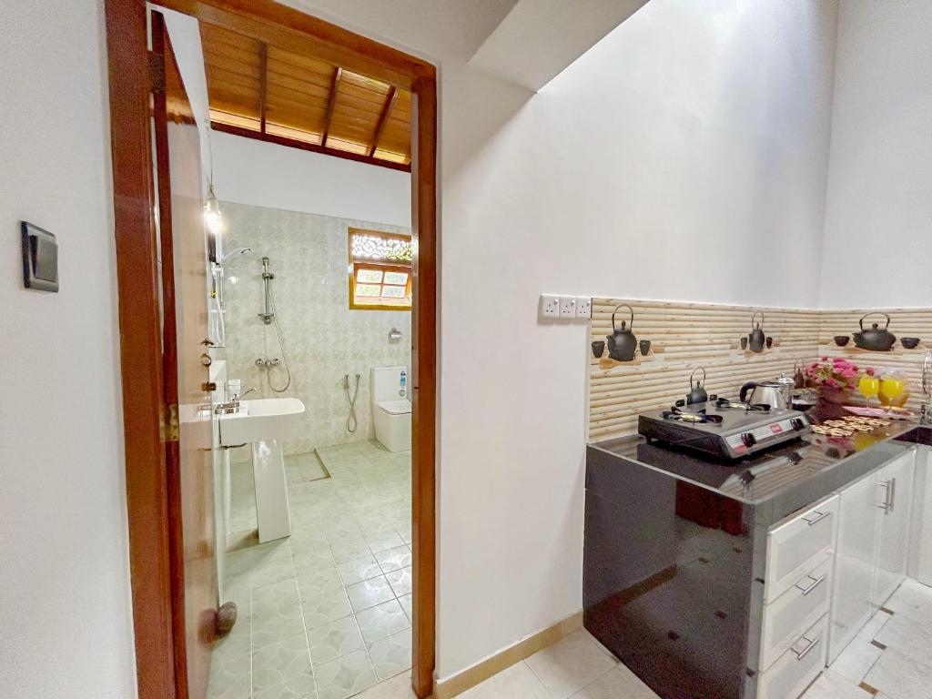 Dill Villa Matara Walpola - Cozy 3bedroom 2Bathroom -Entire Floor photo 4