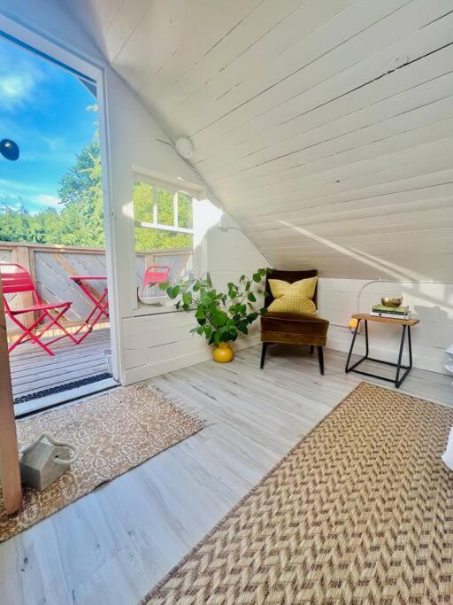 Honeymoon Bay Cottage photo 4