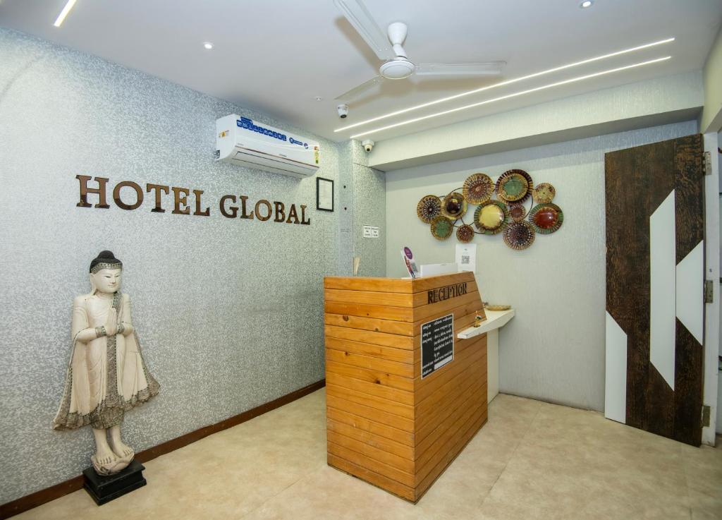 Hotel Global photo 1