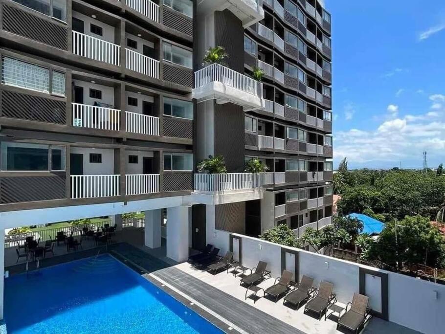 WV2 Condotel Luxury