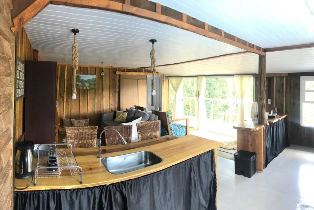 Cabana nas montanhas com piscina photo 3