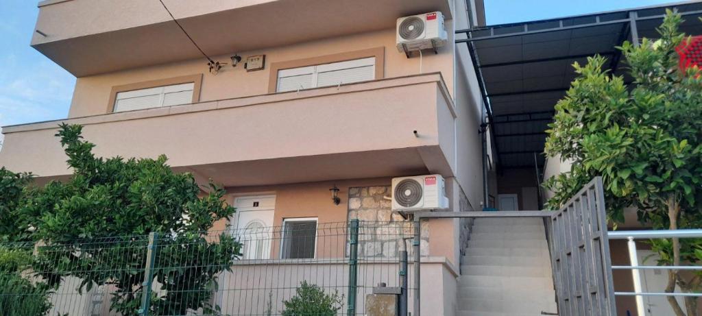Apartment Cezar photo 1