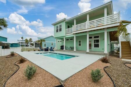 The Gruene Escape at Royal Sands photo 3