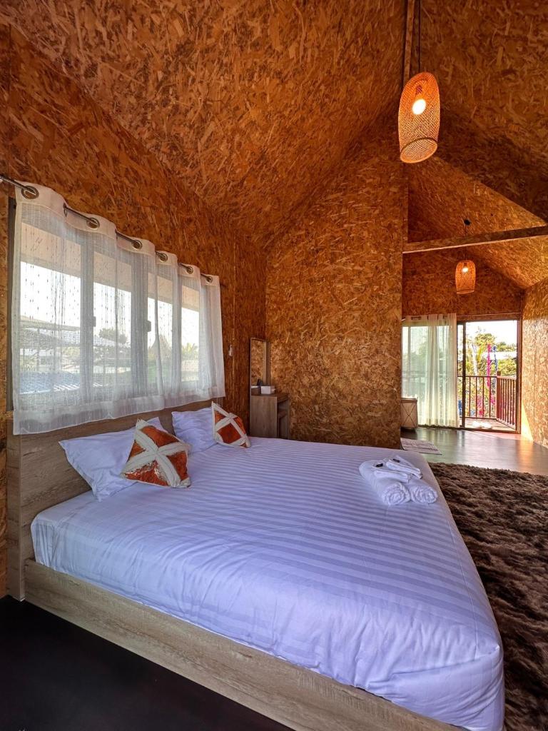 Luxe Nan Terrace View King Room photo 4
