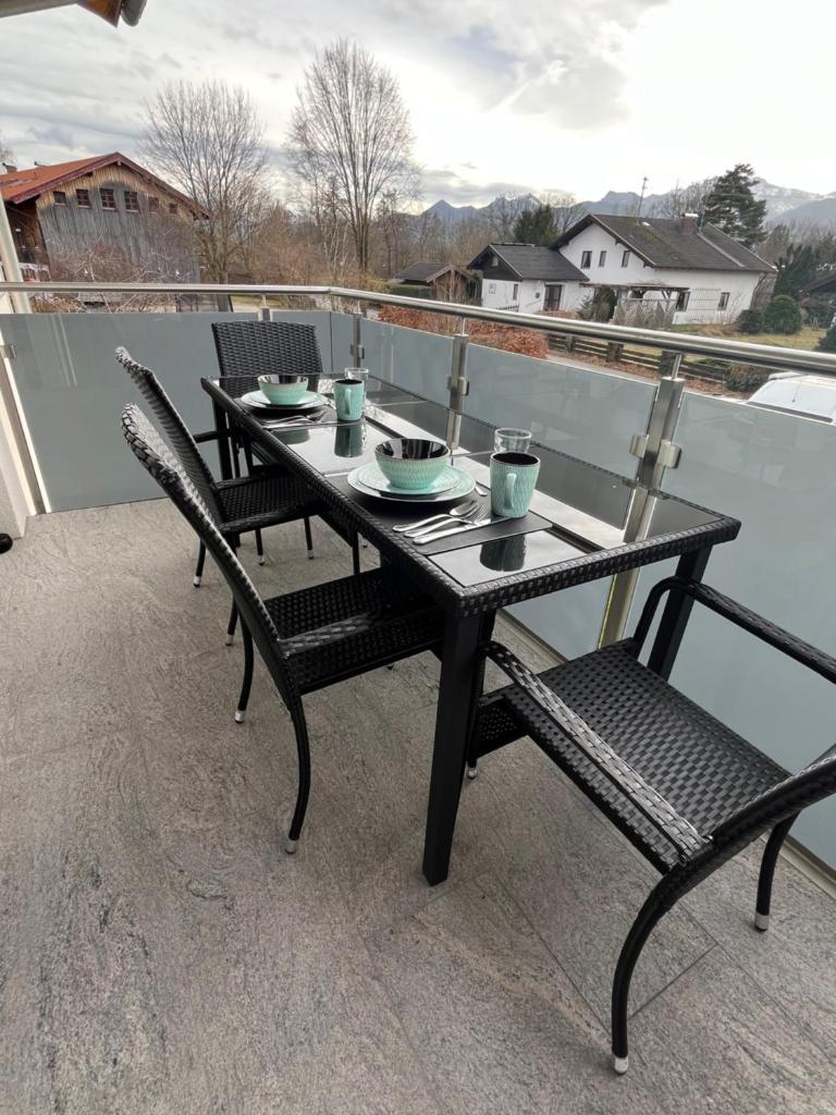 Luxurious apartment with mountain views photo 2