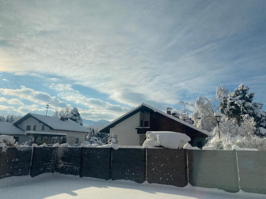 Luxurious apartment with mountain views photo 1