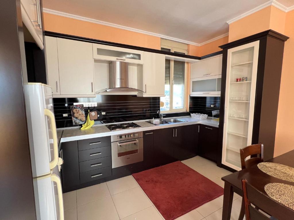 Elbasan center family apartment n.42 photo 2