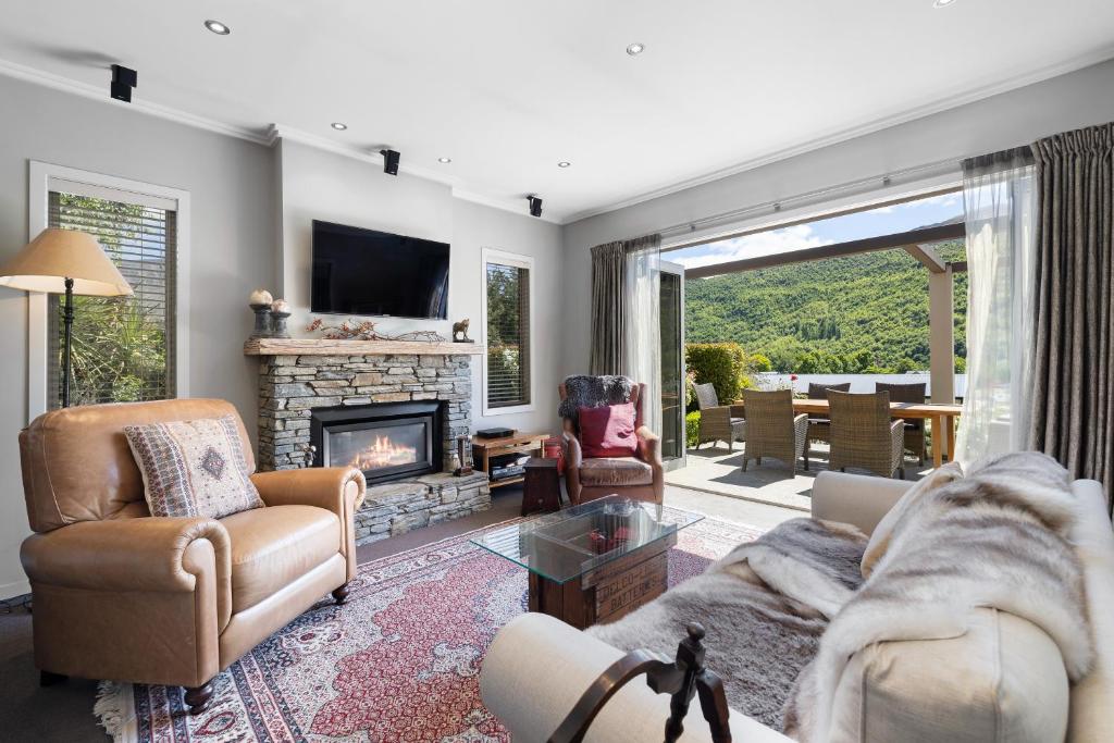 Elite Holiday Homes Queenstown - Arrowbrae photo 3