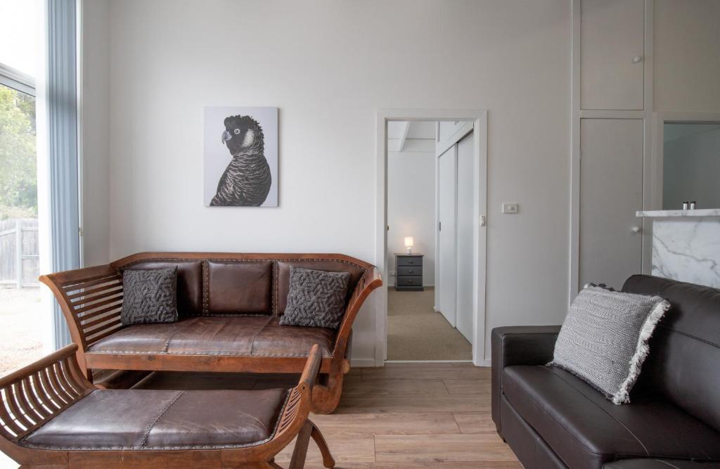 Pet Friendly House Steps from Batemans Bay photo 1