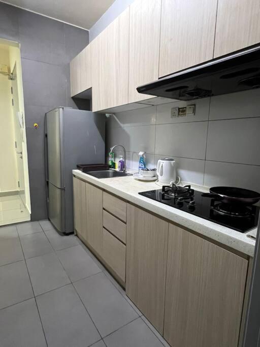 Amerin Suites Residence photo 1