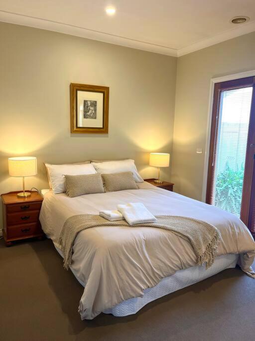 Grand retreat in town photo 4