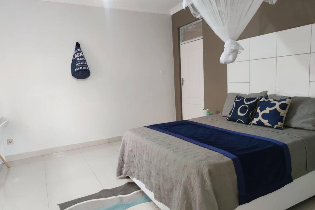 Nichi's Guesthouse - Cosy 3 bedroom with breakfast photo 4