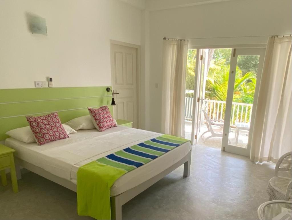 Plantation House photo 3