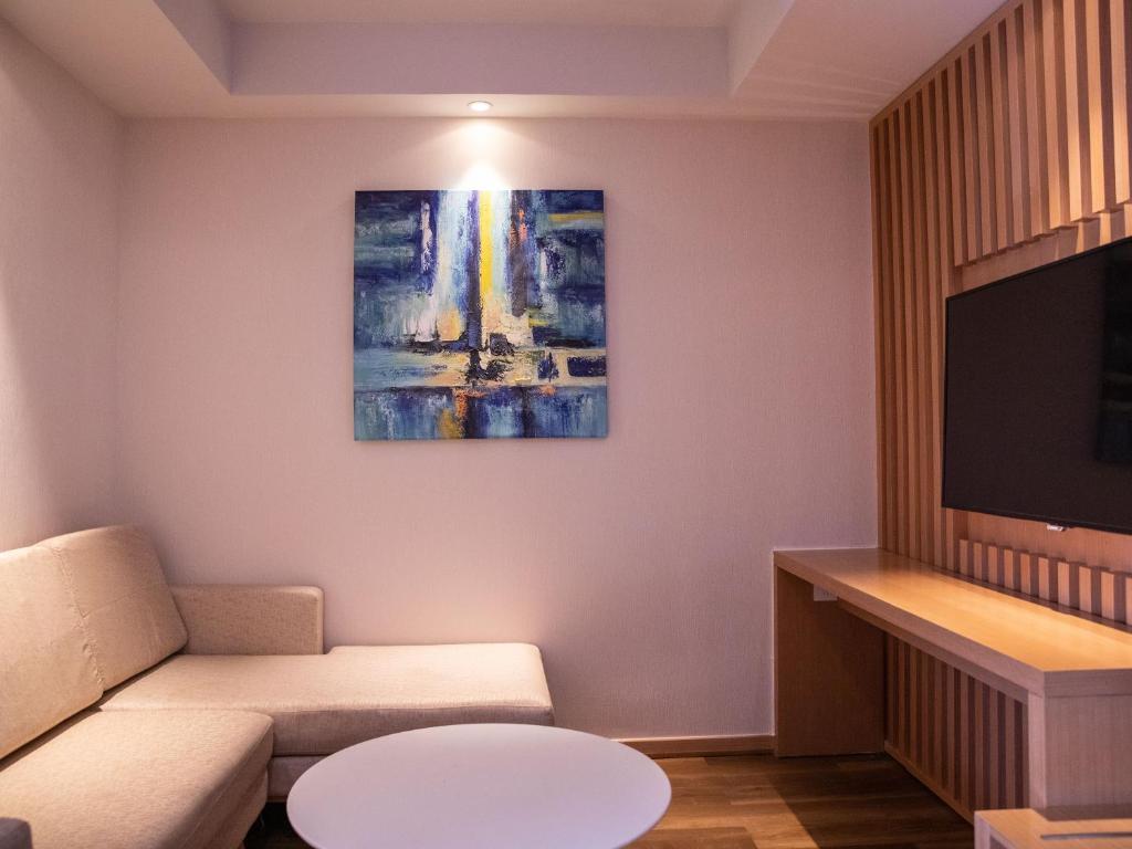 Holiday Inn Express Zhangjiakou Park View, an IHG Hotel photo 1