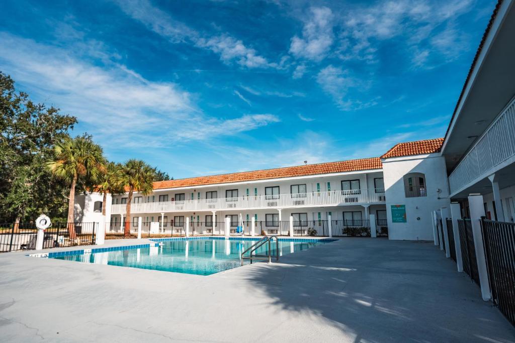 Developer Inn Express Fundamental, a Travelodge by Wyndham photo 1