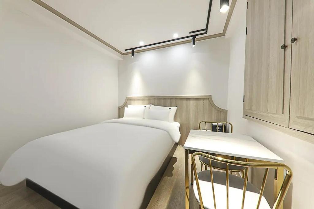 Even Hotel