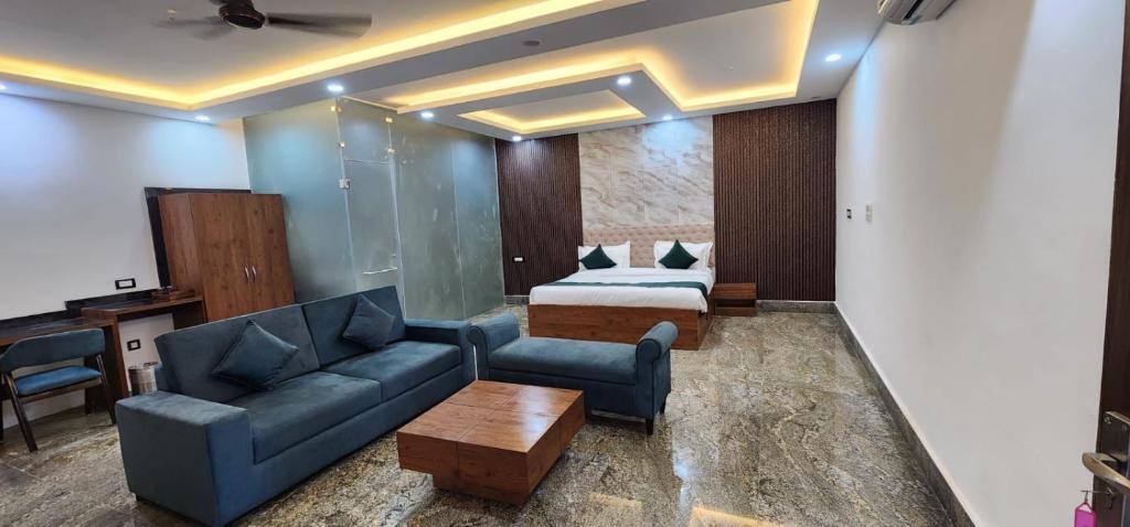 Vrindavan Stayz Luxury Apartments photo 2