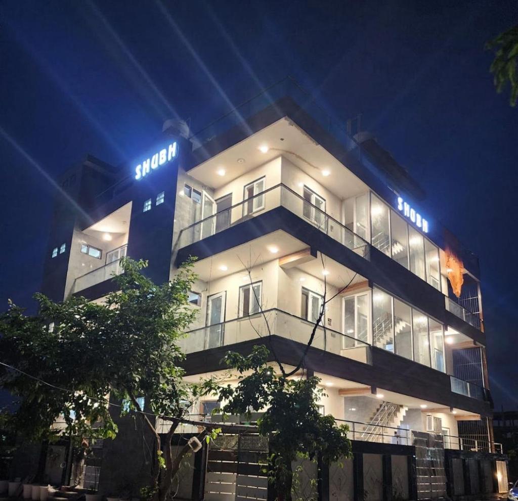 Vrindavan Stayz Luxury Apartments photo 4