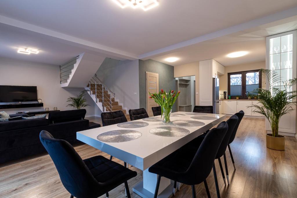 Prestige House Targi Kielce Cedzyna Zalew photo 1