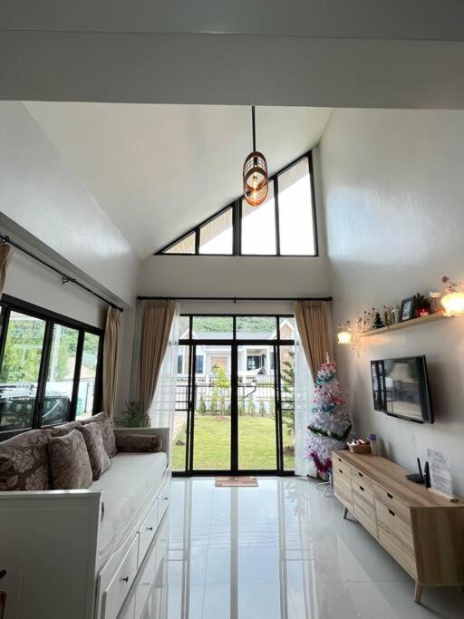 Khaoyai Pool Villa 4 Bedrooms photo 4