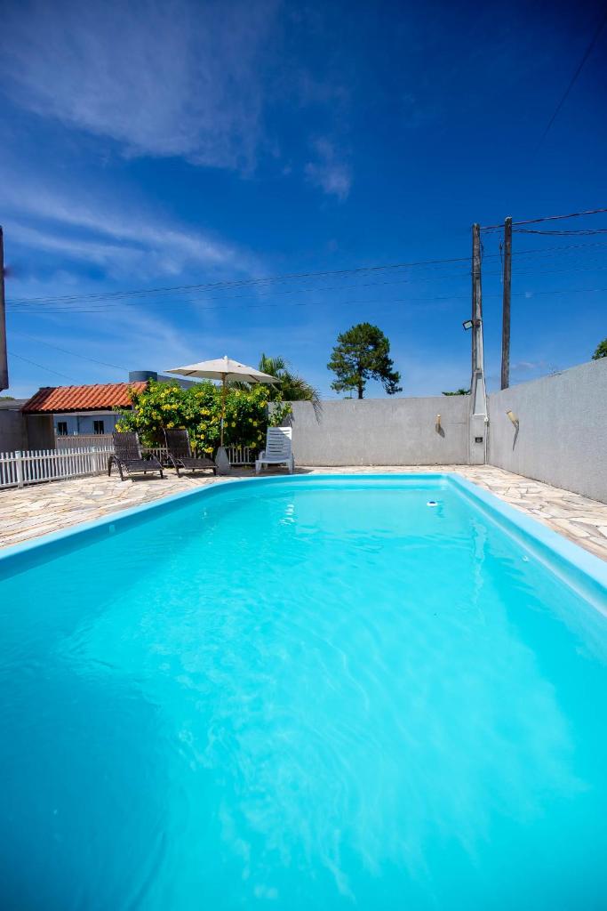 Sobrado com Piscina - Pontal do Parana photo 1