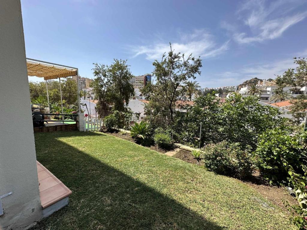 Apartamento con jardín privado photo 4