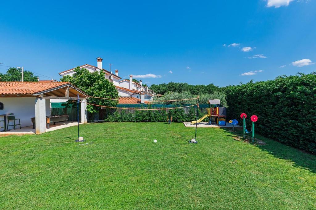 Villa Grande with Pool and Jacuzzi photo 3