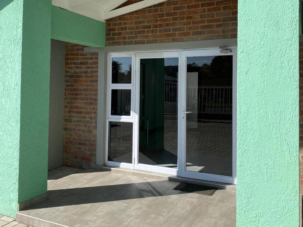 StaySure Guesthouse photo 2