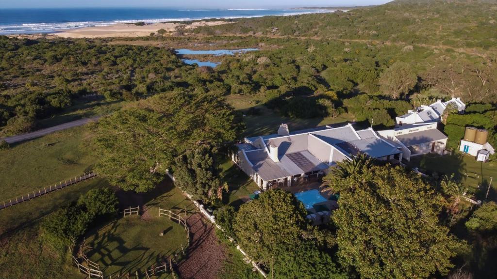Oyster Bay Lodge