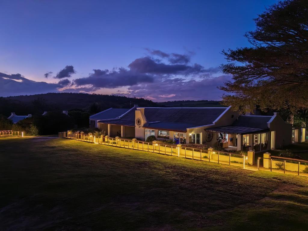 Oyster Bay Lodge photo 4